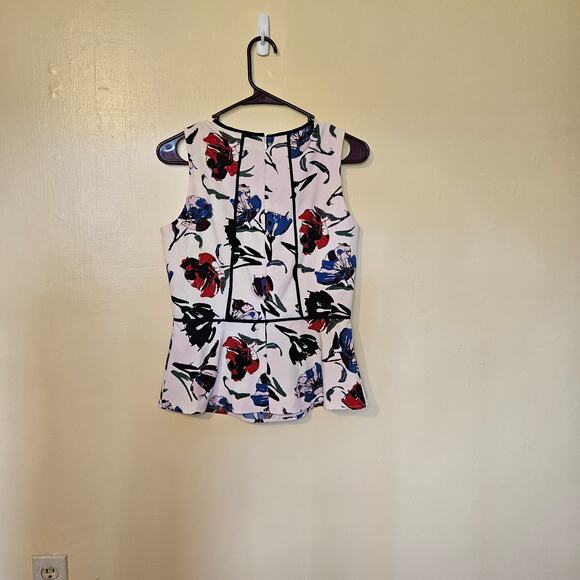 Banana Republic Size 2 Peplum Light Pink Sleeveless Top Floral Flowers Career - Picture 4 of 9